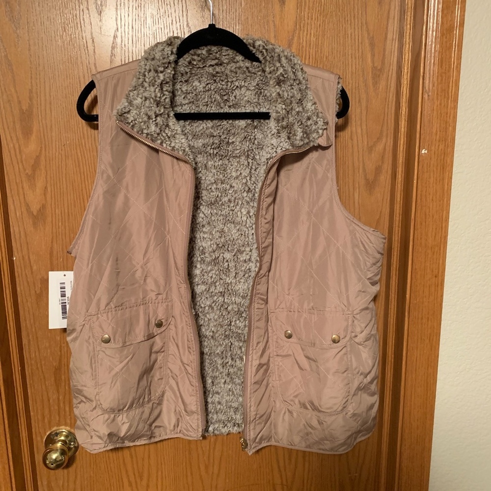Jax & Henley Reversible Sherpa Vest